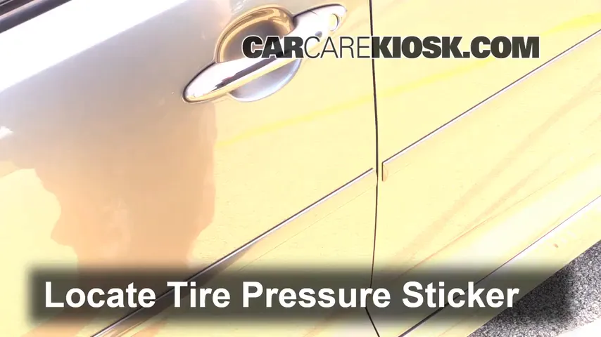 2011 Kia Optima SX 2.0L 4 Cyl. Turbo Tires & Wheels Check Tire Pressure